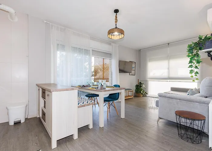 Апартаменты Uhc Els Pins Aacc *