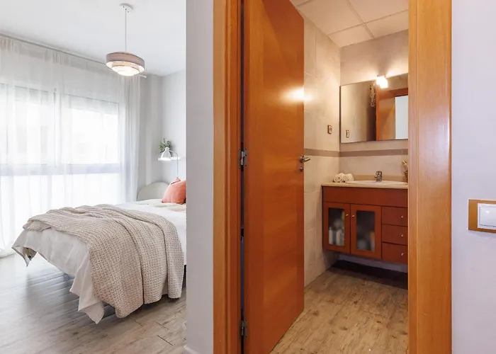 Апартаменты Uhc Els Pins Aacc Салоу