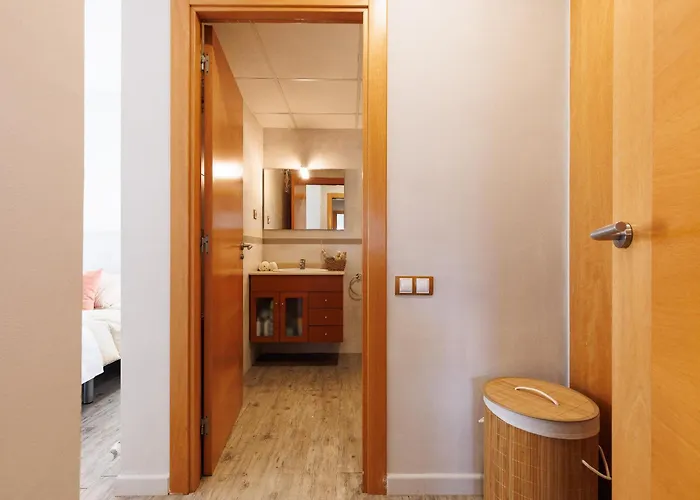 Апартаменты Uhc Els Pins Aacc Салоу